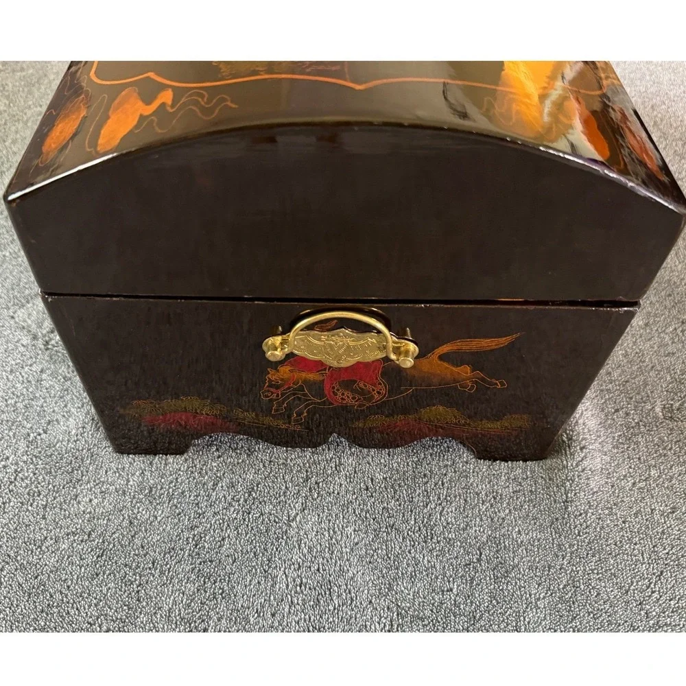 Vintage Japanese Chinese Lacquer Jewelry Box‎ Horse Scene Brass Lock